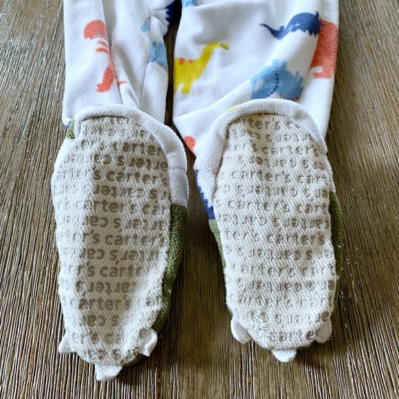 4/$20 Carter’s Dino footie pajamas 12 month - Picture 6 of 7